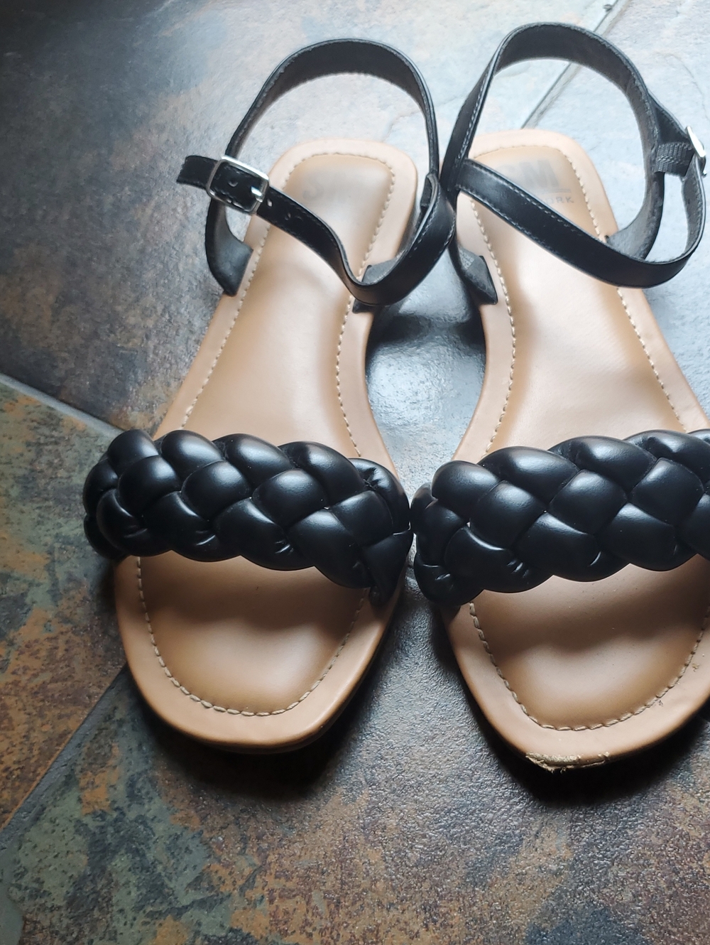 Womens SM New York Black Braided Strap Tan Footbed Sandals
